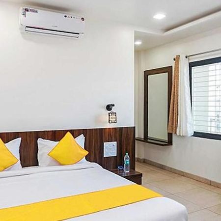 Fabhotel Karishma Palace Supe Bagian luar foto