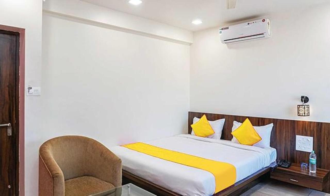 Fabhotel Karishma Palace Supe Bagian luar foto